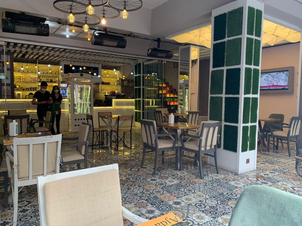 Isparta’da Kafeler Caddesi ilk gün boş kaldı 