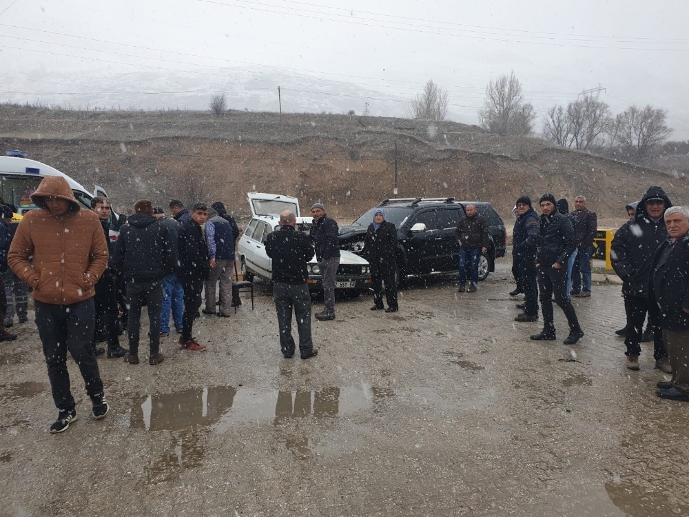 Isparta’da otomobiller çarpıştı: 3 yaralı 