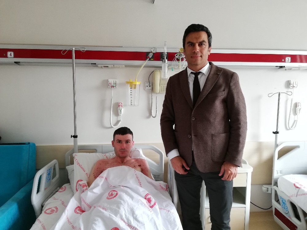 Isparta’da vücudunun yüzde 35’i yanan genç, yapılan tedavi ile sağlığına kavuşturuldu 