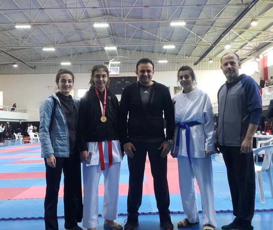 Ispartalı karateciler final vizesini aldılar 