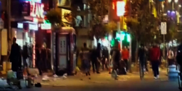 Zabıta ve polisler, işportacılarla...