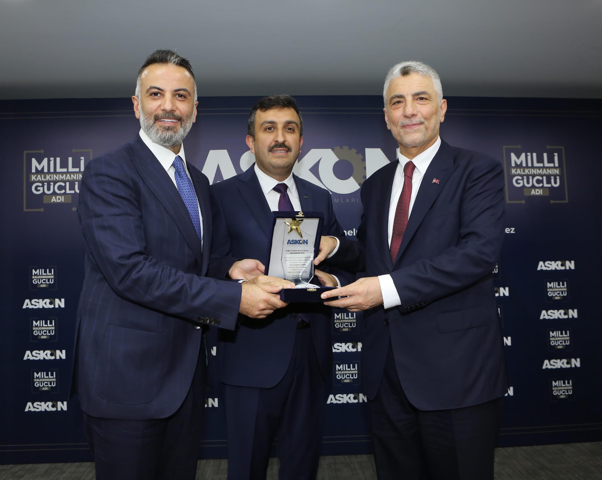 İsra Holding, Yılın En Başarılı Holdingi ödülüne layık görüldü