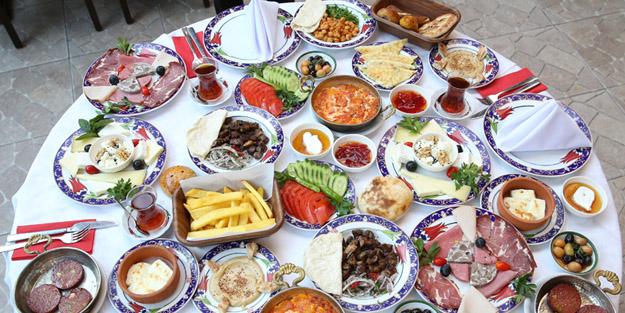 İsrafa yol açan serpme kahvaltı dönemi sona eriyor!