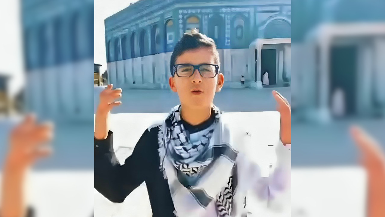 İsrail askerleri bu çocuğu terörist olduğu gerekçesiyle şehit etti!