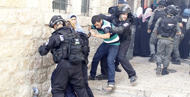 İsrail askerleri görev yapan gazetecilere saldırdı