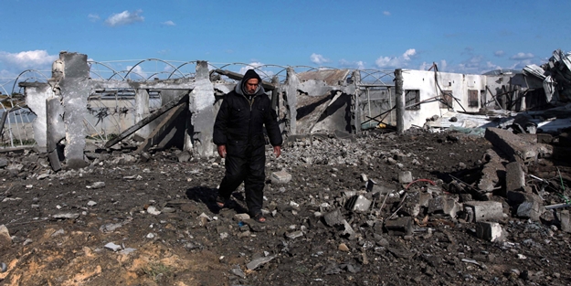 İsrail ateşkese rağmen Gazze’yi bombalıyor