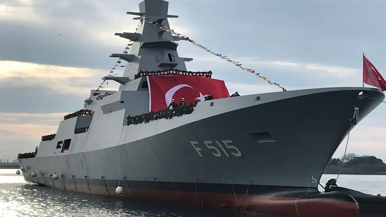 İsrail ateşle oynarken kritik gelişme! Türk savaş gemileri Suriye limanında