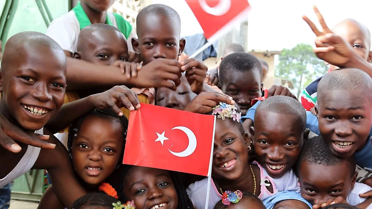 İsrail Avrupa’yı uyardı! Türkiye Afrika’yı Fethetti dedi ve ekledi. Bunu tanklarla değil, ders kitaplarıyla, sömürgelerle değil, sınıflar, bankalar, camiler ve medya ağlarıyla yapıyor