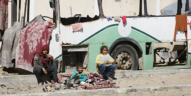 İsrail bombardımanda katledemediği Gazzelileri hastalıkla öldürmeye çalışıyor! BM'den endişelendiren açıklama