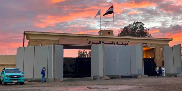 İsrail, Gazze Şeridi'ne yardım girişini 100 gündür engelliyor!