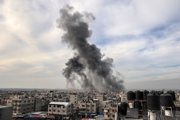 İsrail, Gazze Şeridi’nin güneyini vurdu