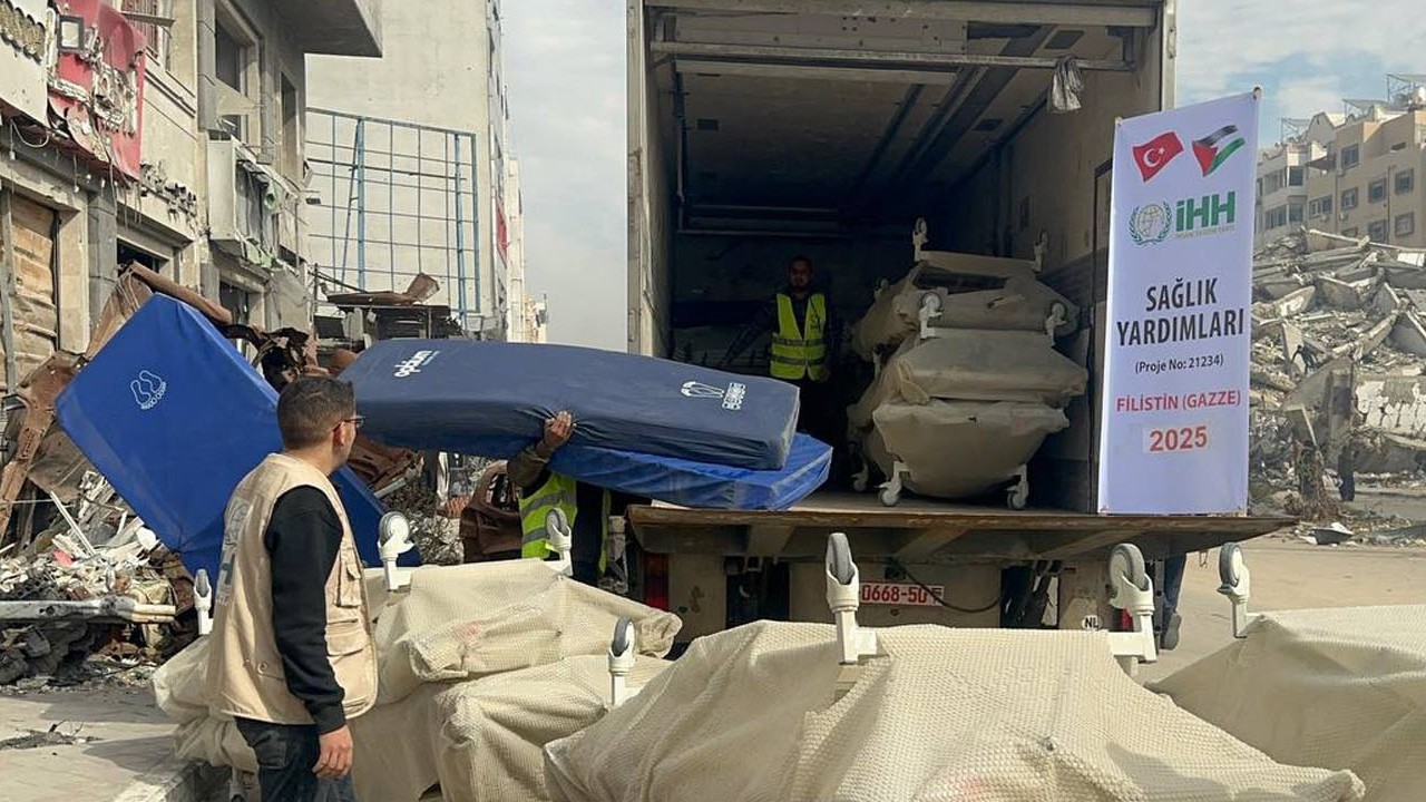 İsrail, Gazze’de 1000’den fazla sağlık çalışanını şehit etti