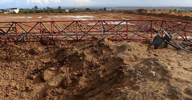 İsrail Gazze'nin güneyine top atışı yaptı