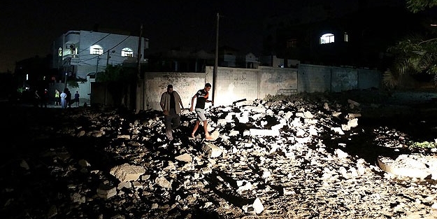 İsrail, Gazze'ye hava saldırısı düzenledi