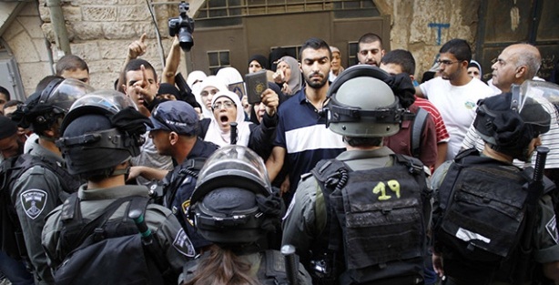 İsrail güçleri Mescid-i Aksa'nın avlusundan çekildi