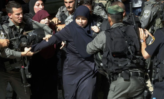 İsrail hapishanelerinde Filistinli kadınlara gözleri bağlanarak tecavüz ediliyor! Müslümanların bu utancına kim dur diyecek?