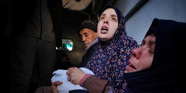 İsrail iki bebeğini ve eşini öldürdü! Acılı anneden yürek burkan sözler