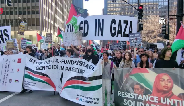  İsrail konsolosluğu önünde protesto yapan Filistin destekçisi göstericilere polis müdahale etti