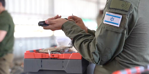 İsrail Lübnan sınırındaki güçlerini Gazze'ye kaydırdı