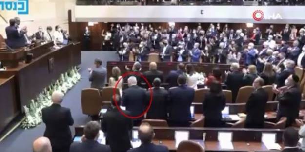 İsrail Parlamentosunda dikkat çeken anlar! Netenyahu böyle yakalandı
