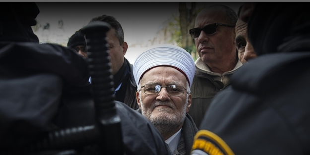 İsrail polisi Mescid-i Aksa İmam Hatibi Şeyh İkrime Sabri'yi gözaltına aldı