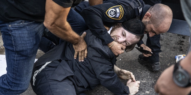 İsrail polisi, zorunlu askerlik karşıtı protestoya müdahale etti