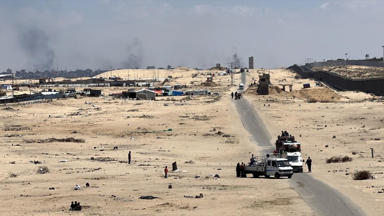 İsrail saldırdığı 9 sağlıkçıya ulaşımı engelliyor