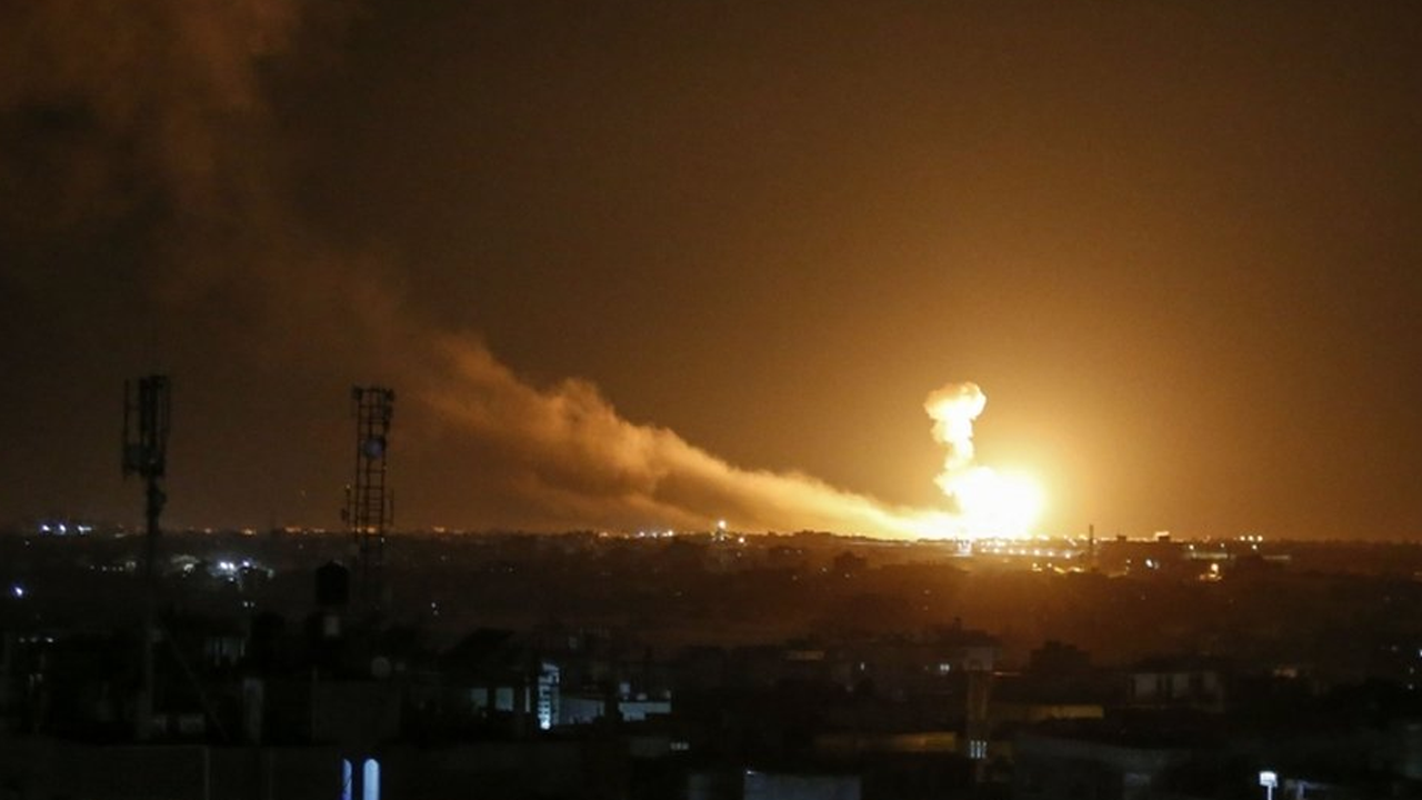 İsrail savaş uçakları Suriye'yi vurdu!