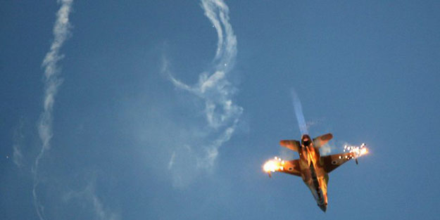 İsrail savaş uçaklarından Gazze'ye saldırı