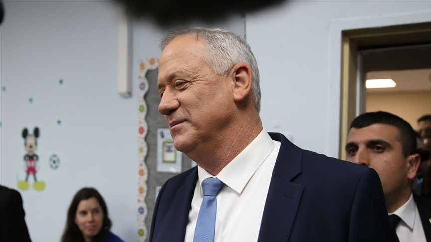 İsrail Savunma Bakanı Gantz: Gazze'deki savaşı kazanıp, evdeki (savaşı) kaybetmemeliyiz