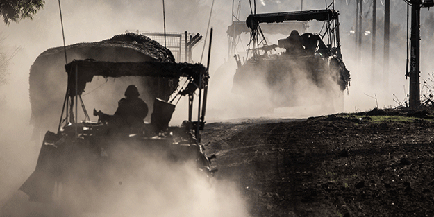 İsrail Suriye'ye saldırdı