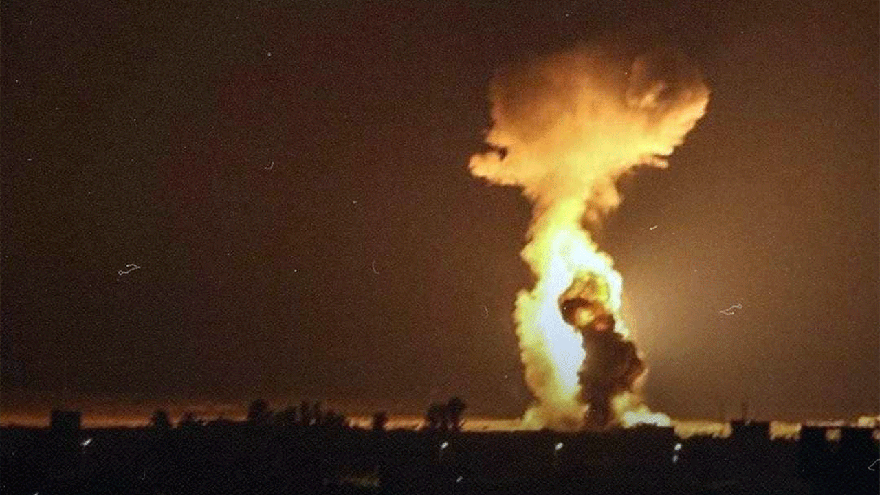 İsrail, Suriye'yi vurdu! Çok sayıda asker yaralandı