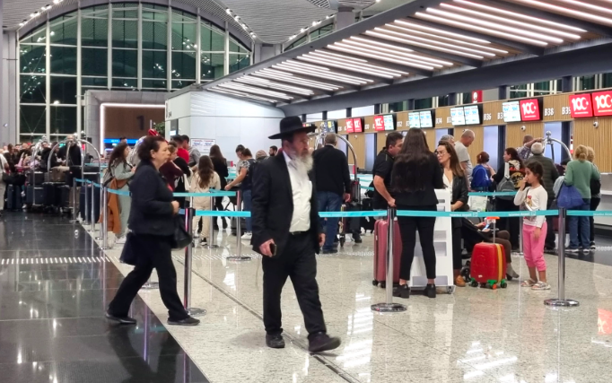 İsrail vatandaşları için gelen ikinci uçak İstanbul'dan ayrıldı