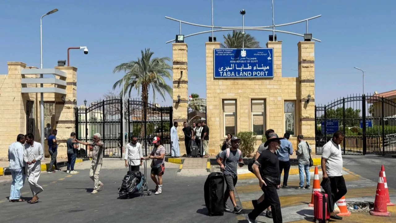 Avrupa ülkeleri vatandaşlarına 'ülkeyi terk edin' çağrısı yaptı: İsrail ve İran'dan tahliye başladı!