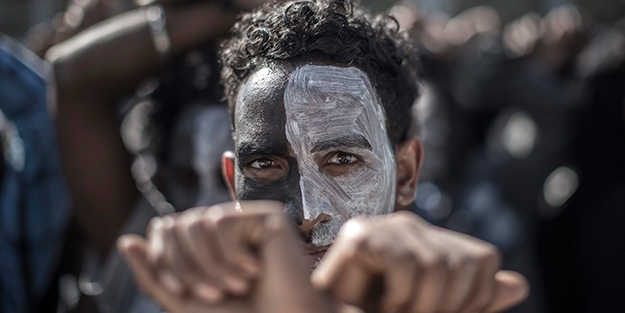 İsrail göçmenlere de zulmediyor