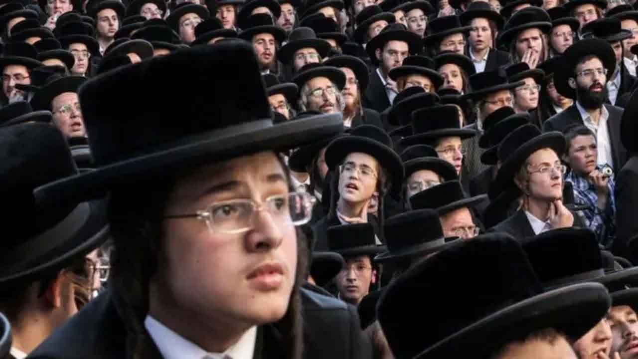 İsrail'de askere gitmek istemeyen Harediler yolları kesti! Tel Aviv ve Kudüs'te Haredi Yahudiler ile polis birbirine girdi!