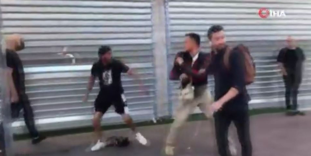 Barbar Yahudiler basına saldırdı! İşte o anlar...