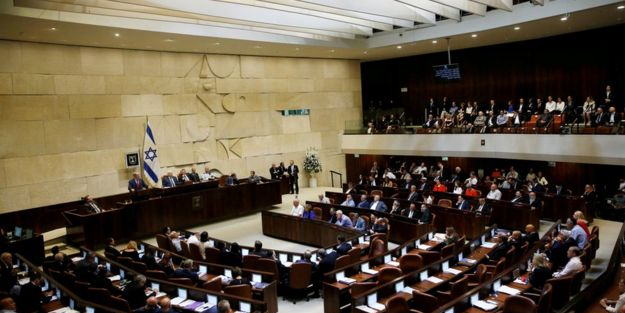 İsrail'de hükümet çöktü