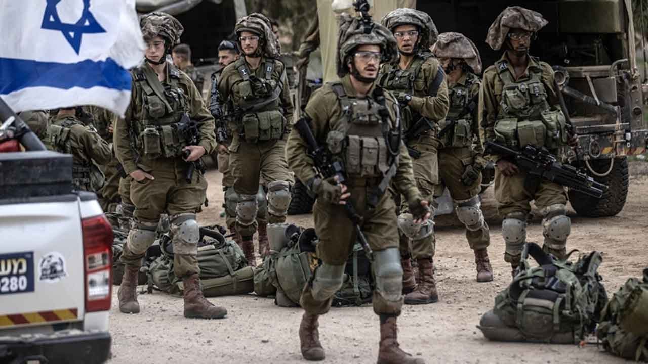 İsrail'de iki askeri hedef vuruldu!