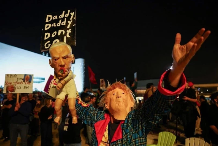 İsrail'de Sokaklar Karıştı: Tel Aviv'de "Savaşı Durdurun" Feryadı!