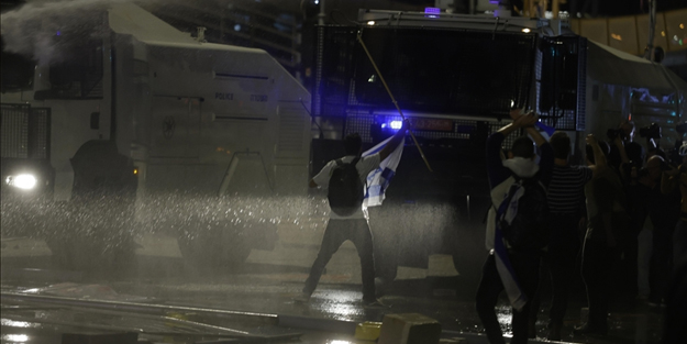 İsrail'de yargı düzenlemesine tepki: İsrail polisi Tel Aviv'de, gösterilere sert müdahale etti! Flaş gelişme