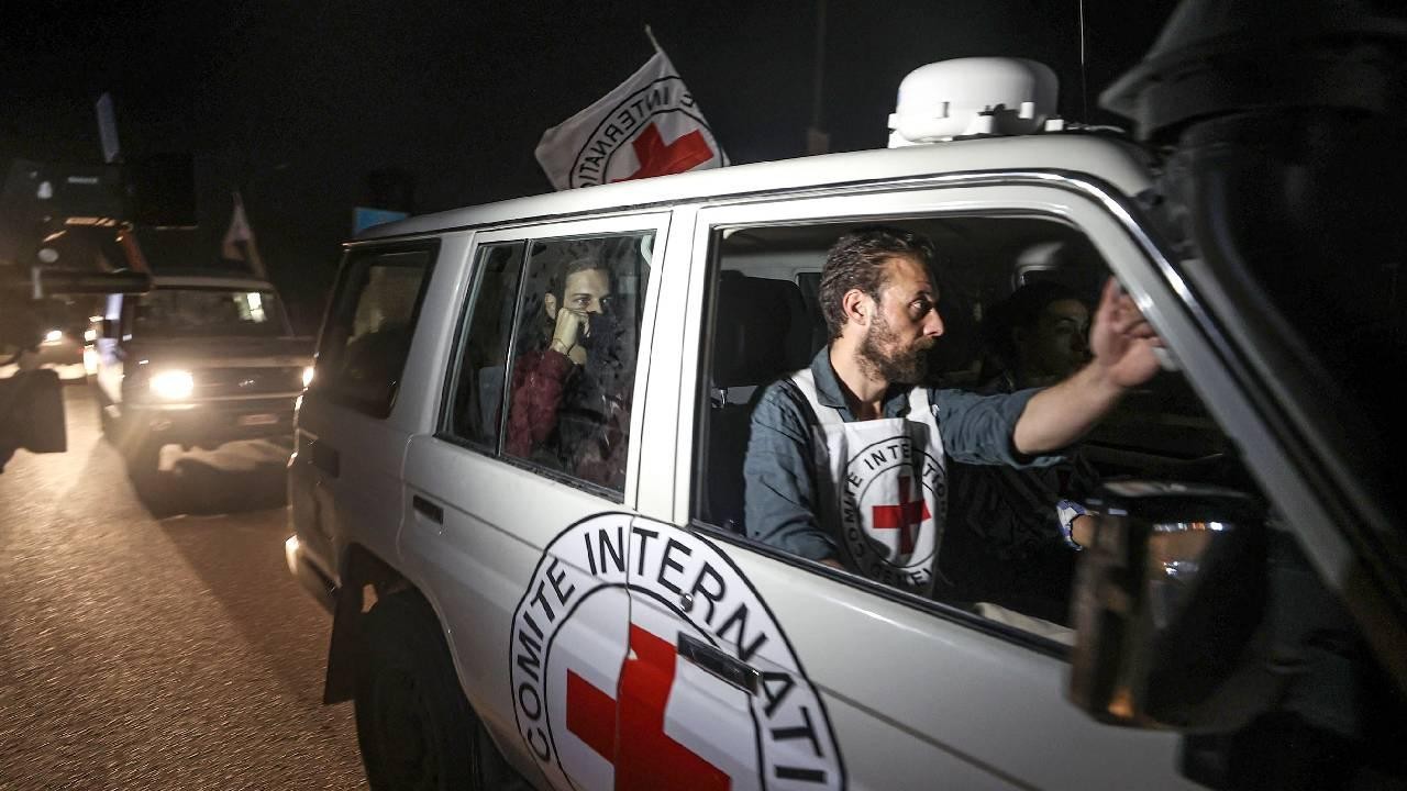 İsrail’den büyük alçaklık! Esir takası kapsamında bıraktığı Filistinliyi tekrar tutuklayacak