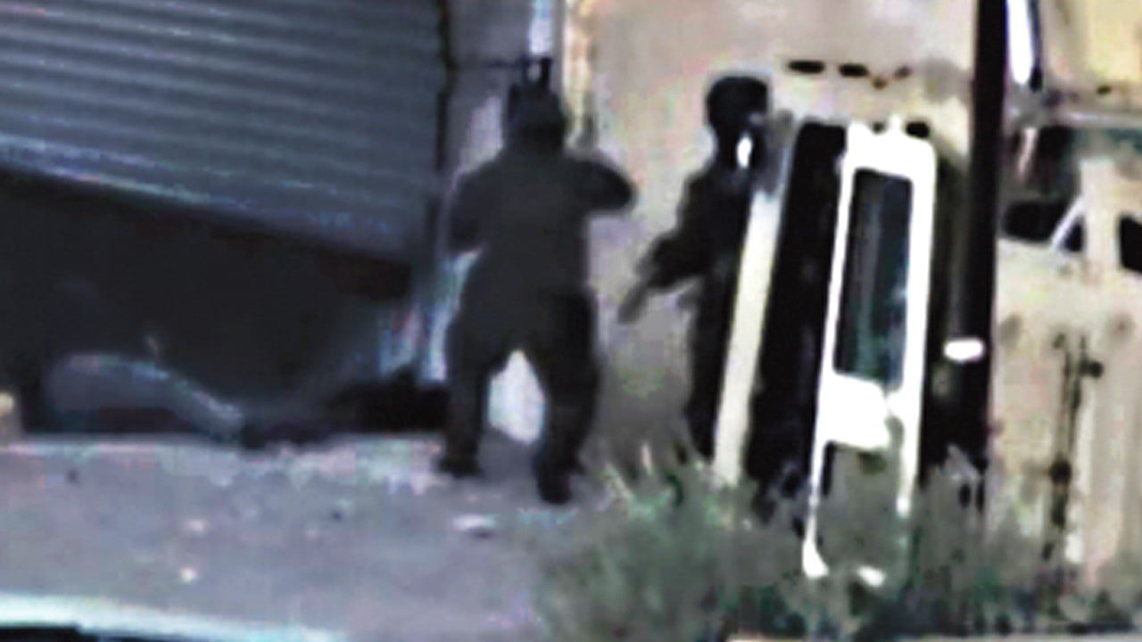 İsrail’den dehşete düşüren infazlar: Teslim olan 2 Filistinliyi katlettiler