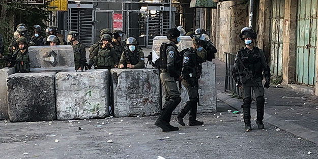 İsrail'den Filistinlilere müdahale: Yaralılar var