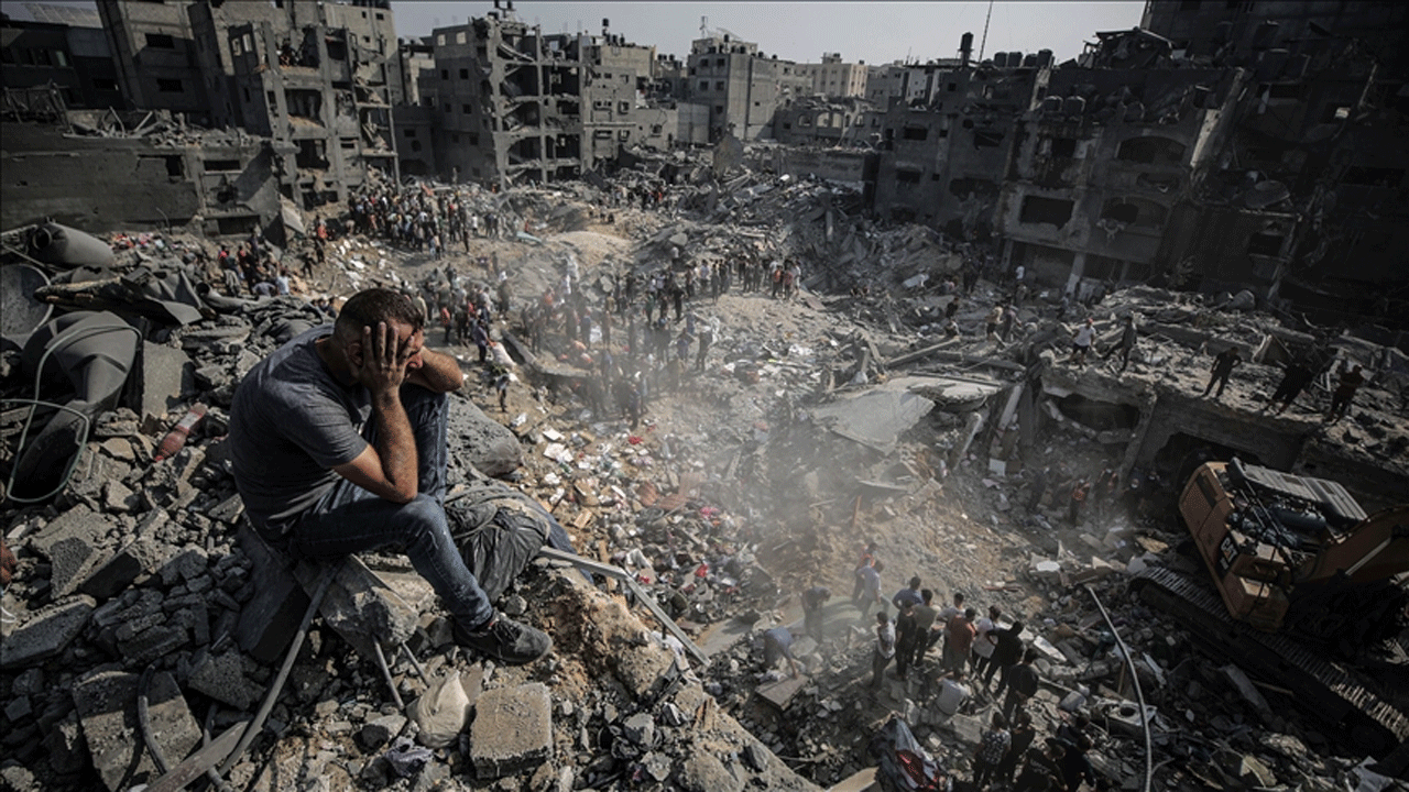 İsrail'den Gazze'deki mülteci kampına saldırı!