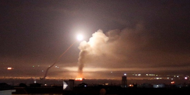 İsrail'den katil Esed'e şok saldırı! Orayı vurdular