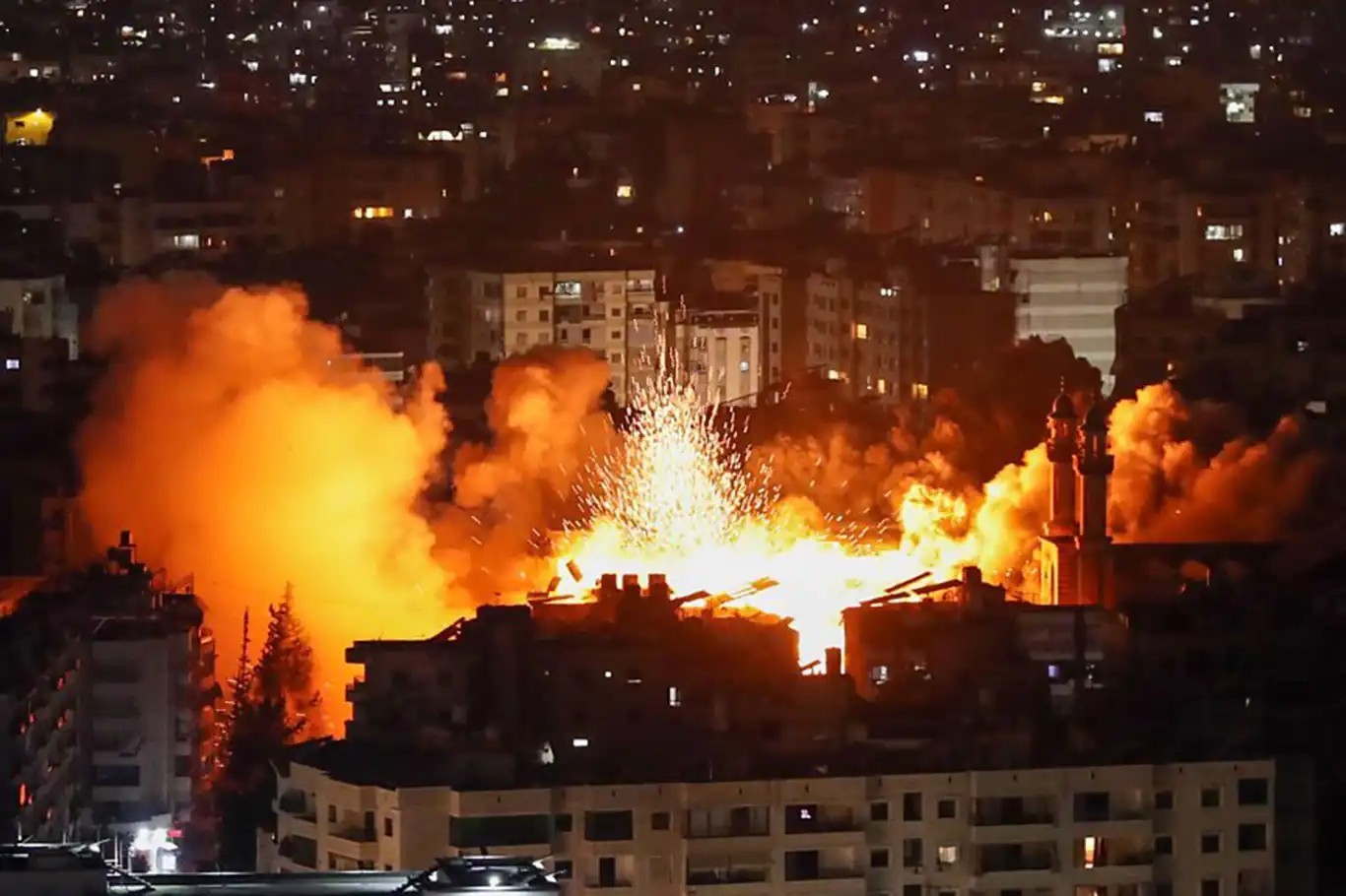 İsrail'den Lübnan'a yeni bombardıman: En az 10 ölü, 12 yaralı