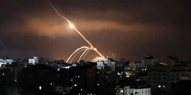 İsrail'den Suriye'ye füze saldırısı