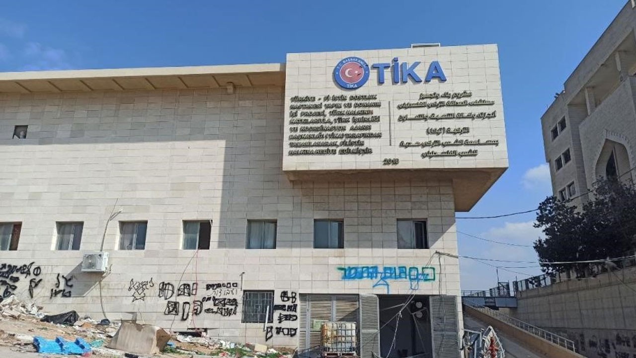 İsrail’den Türkiye-Filistin Dostluk Hastanesi’ne hain saldırı