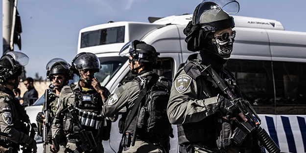 İsrail'den yeni katliam! Bombardıman yetmedi keskin nişancılarla vurmaya başladılar